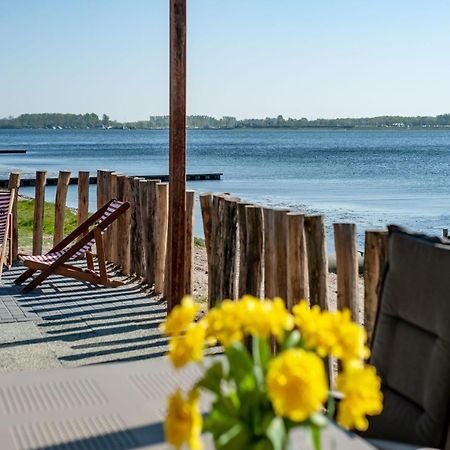 Exclusive Apartment On The Ground Floor Directly Located On The Water Kamperland Buitenkant foto